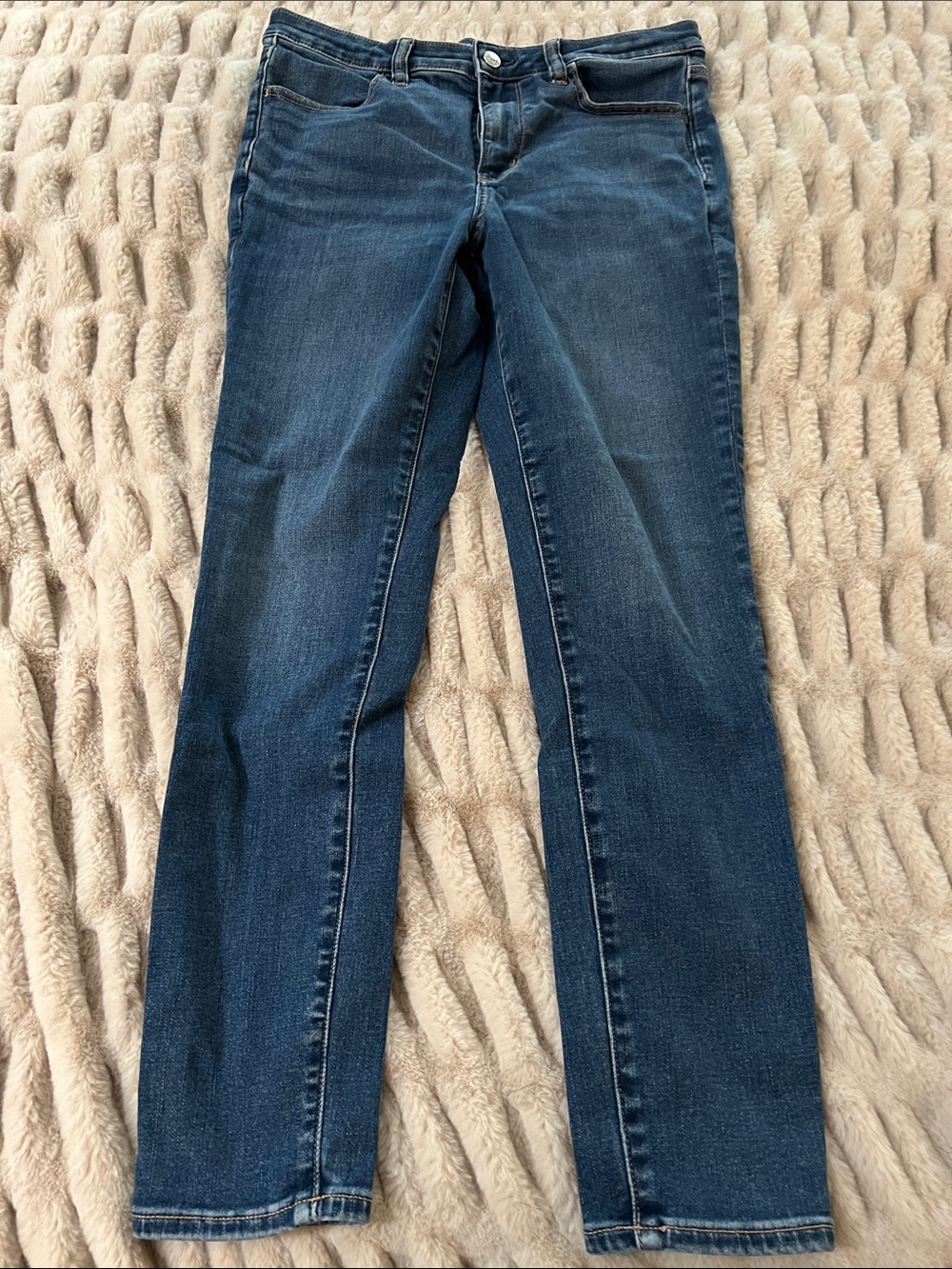 American Eagle Outfitters Dark Blue Skinny Jeans